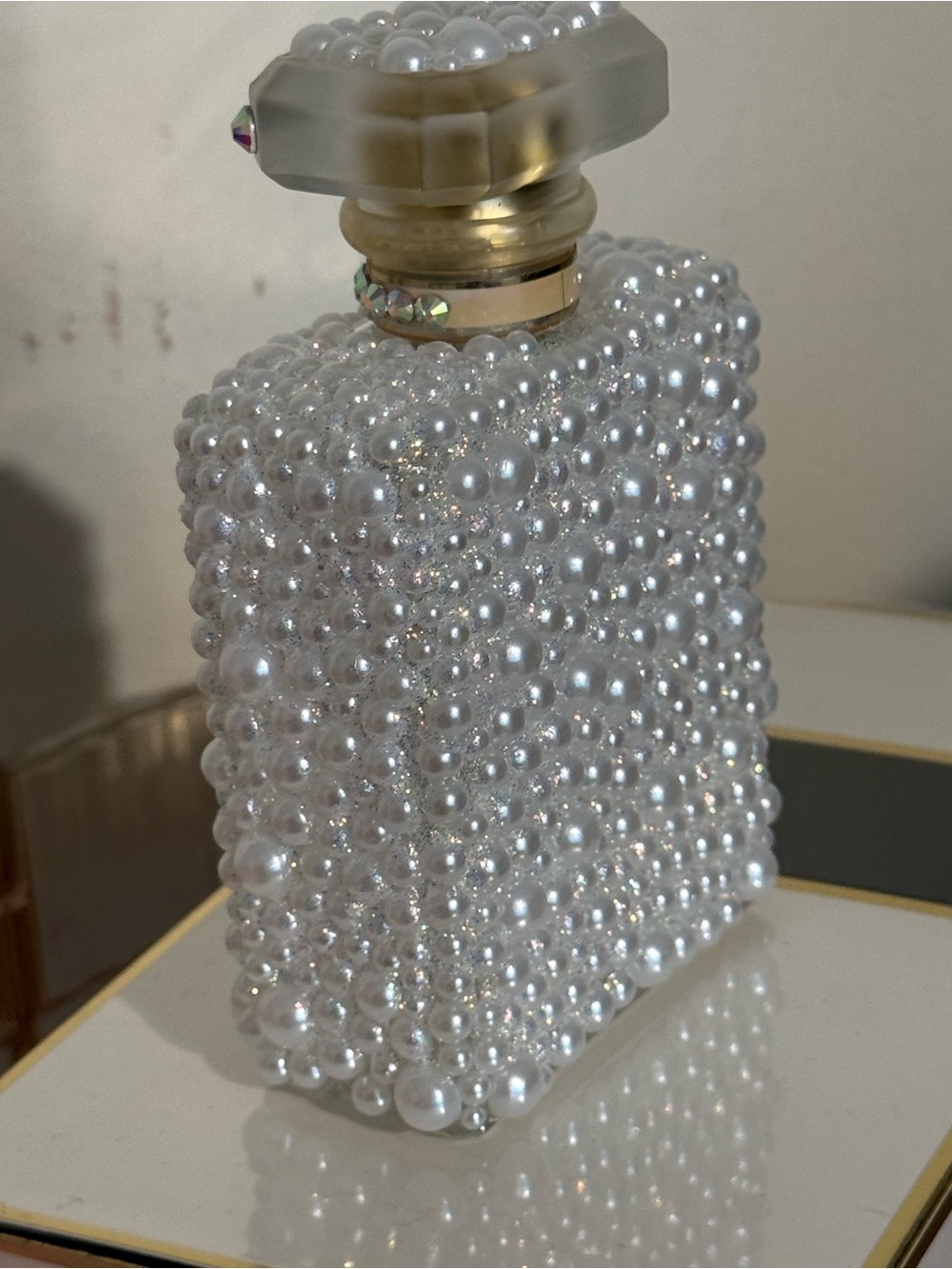 Coco CHANEL Pearl & Crystal Embellished Decorative Piece in White and Gold-empty - Picture 8 of 14
